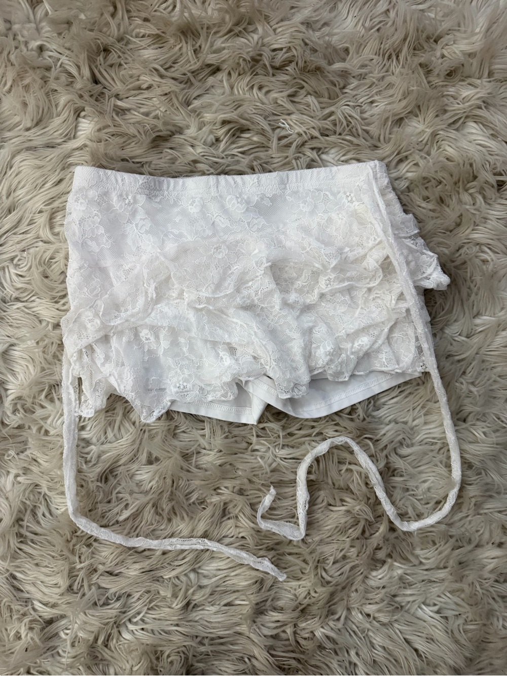 SHEIN White Lace Ruffle Skort